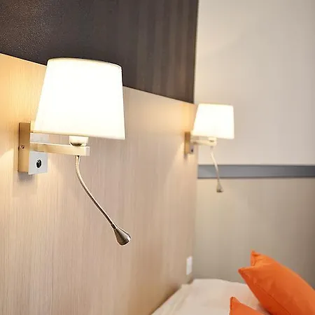 Hotel The Originals City, Clos De L'orgerie ,chateau Gonthier Château-Gontier