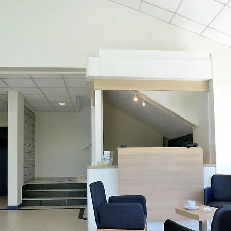 Hotel The Originals City, Clos De L'orgerie ,chateau Gonthier