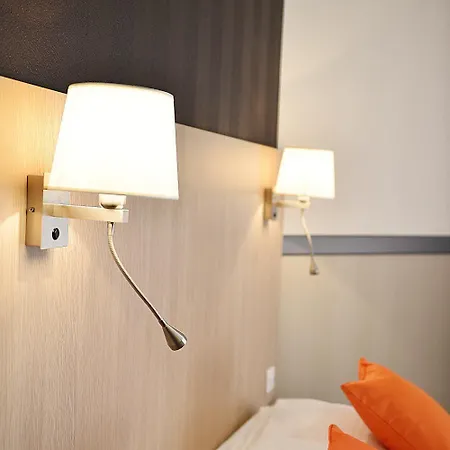 Hotel The Originals City, Clos De L'orgerie ,chateau Gonthier 2*